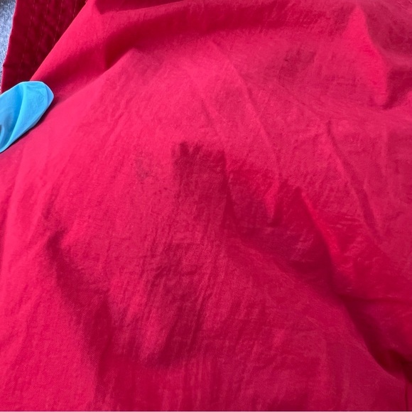 Disneyland Resorts Minnie Red Unisex Jacket Size Small - Picture 12 of 12